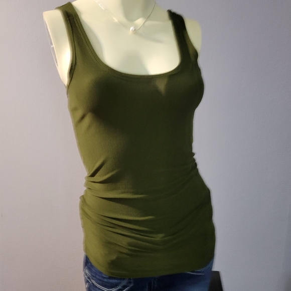 No Boundaries Mossy Green Razor Back Tank - Picture 1 of 4